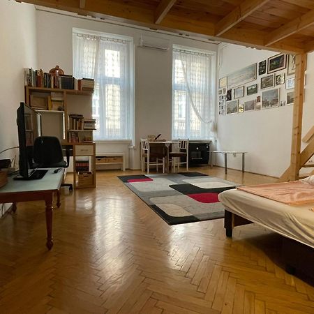 Andrassy Adventures Apartman Budapest Kültér fotó